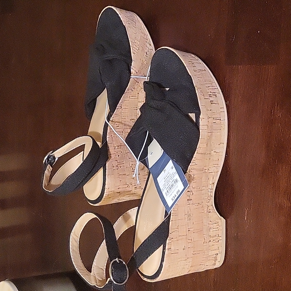 COPY - NWT Black sandals with cork sole and wedge herl